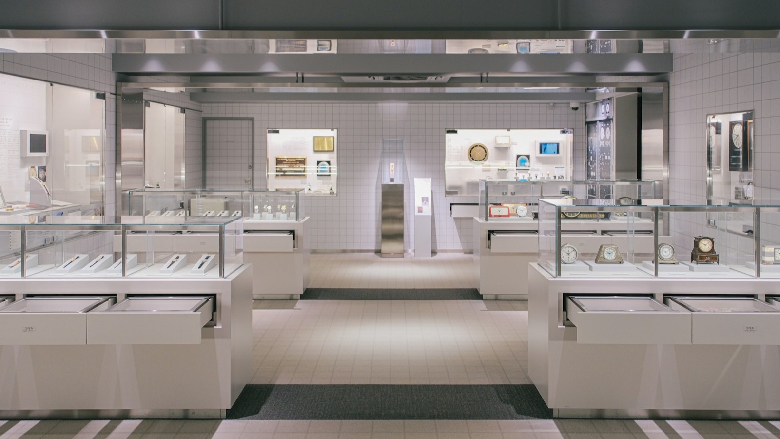 What Music Should a Jewelry Store Play? What the Research Suggests