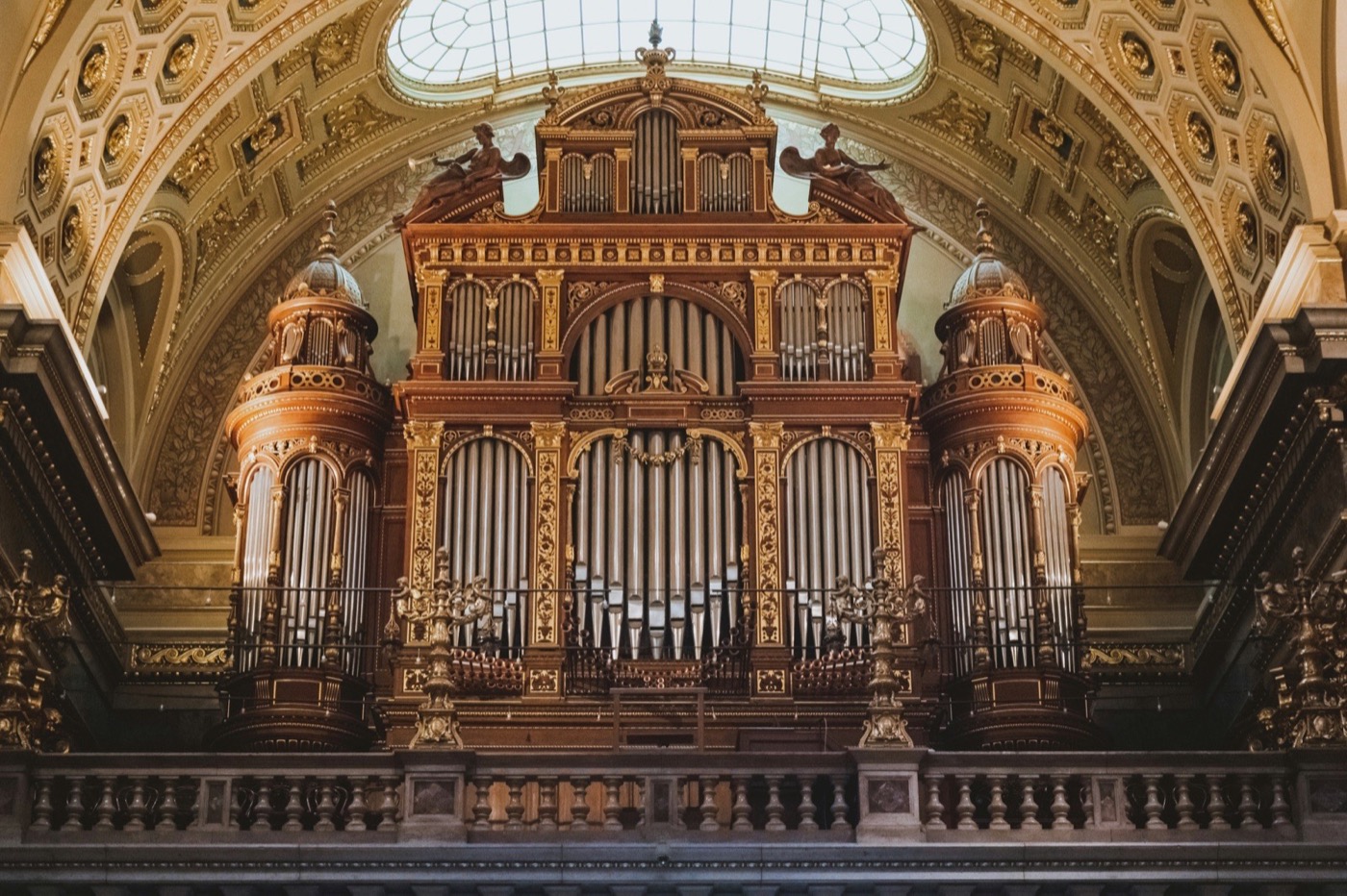 The Organ in the Department Store